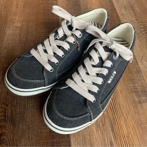 Taos Shoes, size 8.5